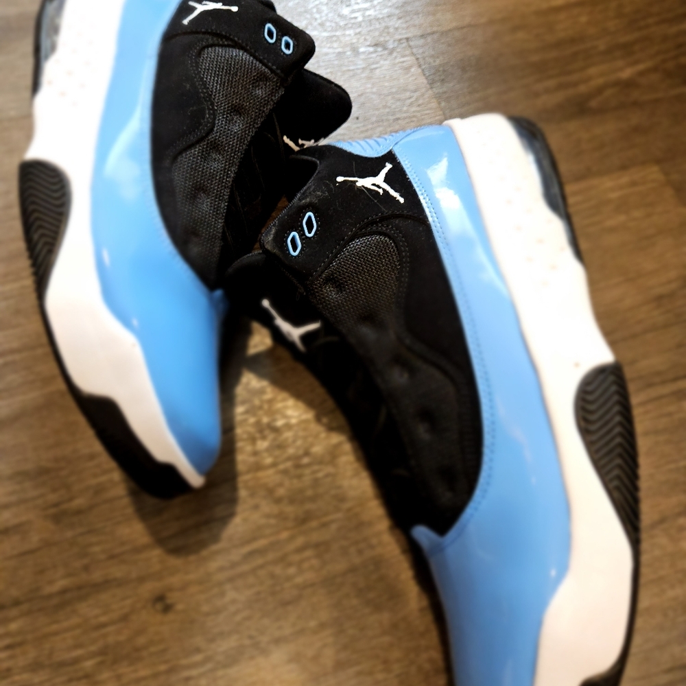 Jordan Aura 2 - Picture 4 of 6